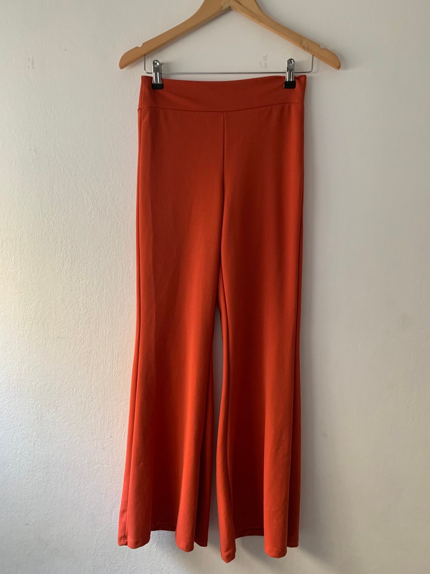 1F1AE6AE-56C9-4F76-A42D-ED9E61EFCFCE