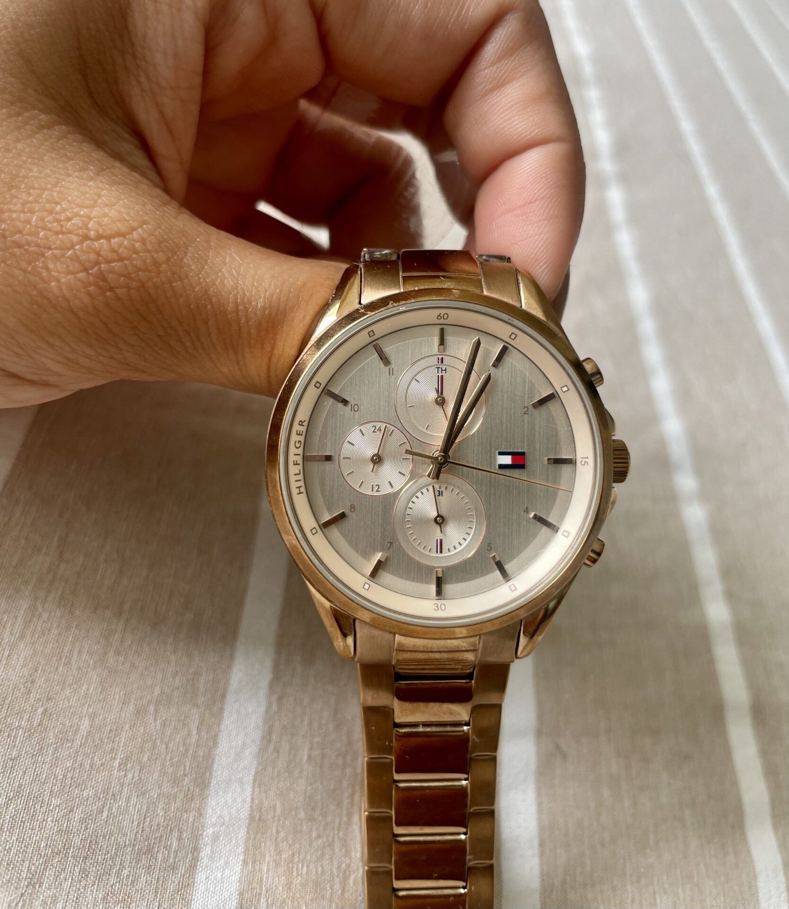 2801F777-C52C-496C-8DB2-425FDD34F9B1