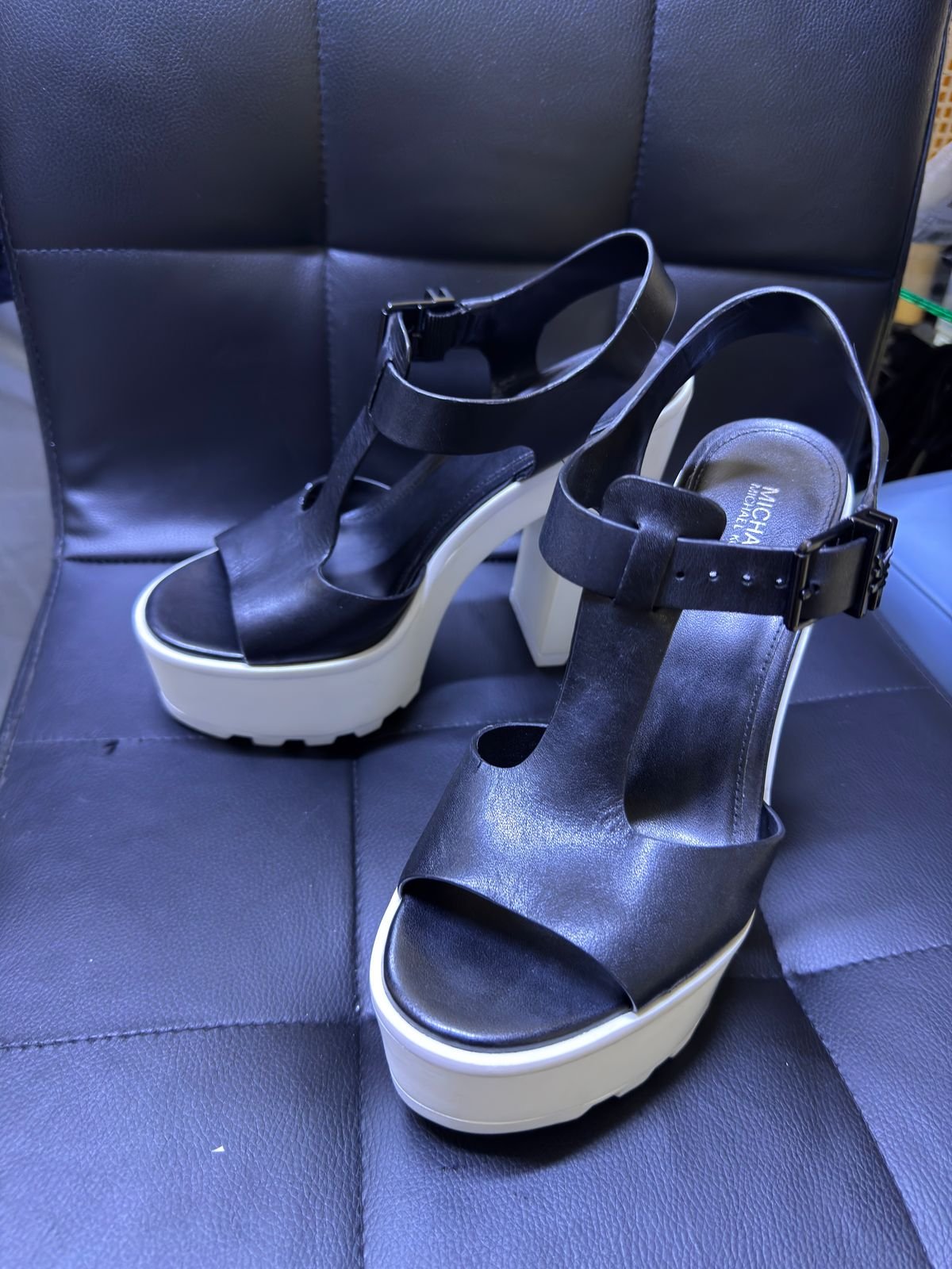 2fb9bb80-b87d-4453-904b-25fded2b9228