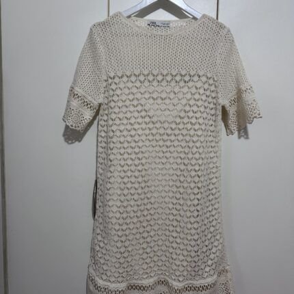 ZARA - Vestido corto de punto color beige/crema