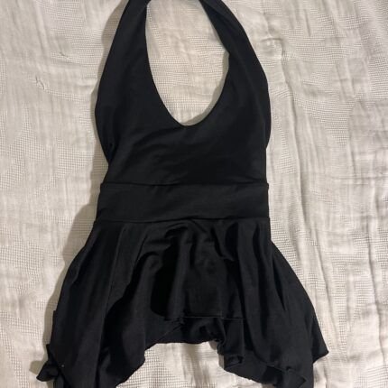NUEVO top halter negro