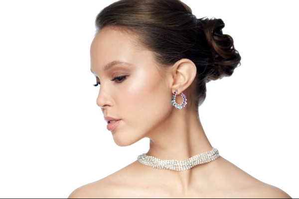 1. Collar gargantilla