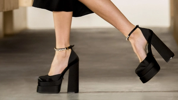 15. Zapatos de plataforma