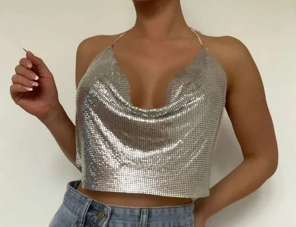 2. Los tops metálicos y brillantes