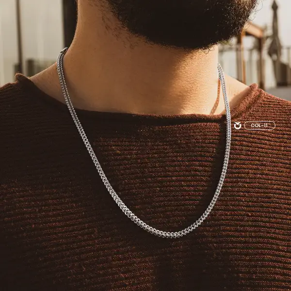 5. Collar cuerda o rope