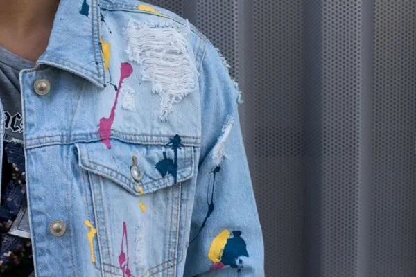 Flores orgánicas y hojas naturales