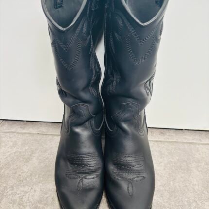 Botas de Cuero Negro