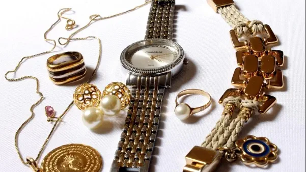 Materiales de joyas hombre