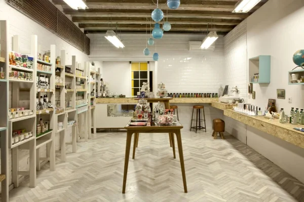 Top 50 nombres creativos para perfumerías en 2026