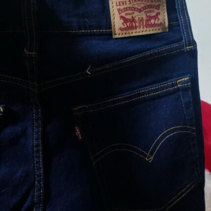LEVIS PANTALÓN NUEVO