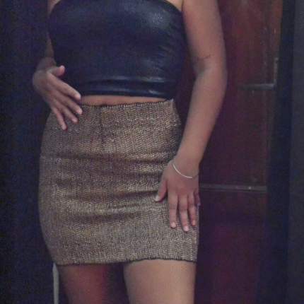 Falda dorada + top negro