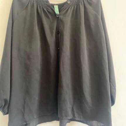 Blusa negra talla S