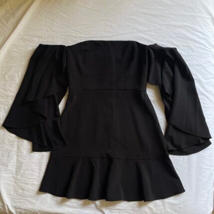 Vestido Negro Mangas Mariposa