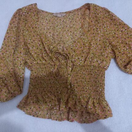 Blusa Floreada Manga Larga