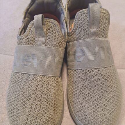 Zapatillas Levis talla 37/5 nuevas