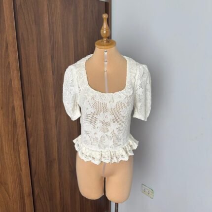 Blusa Crochet Zara - Talla M - Nuevo sin etiqueta
